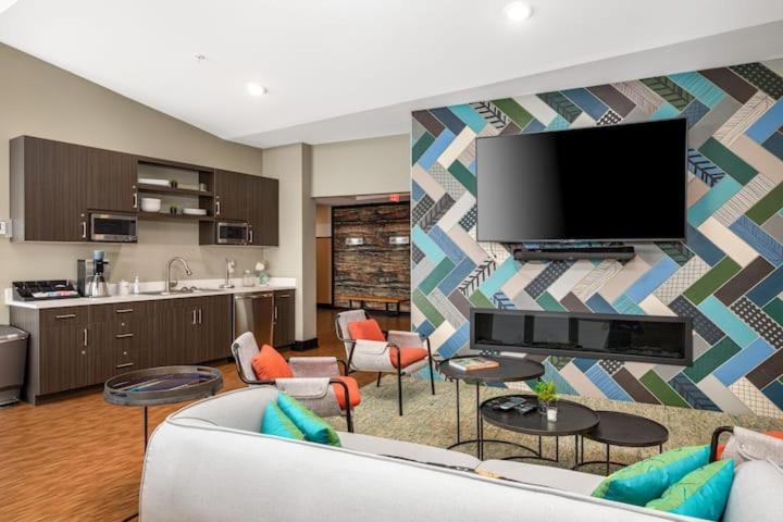 New Happy Trail 2Br Condo Close To Downtown Τράβερς Σίτι Εξωτερικό φωτογραφία
